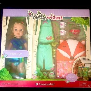 American Girl  - Camille Doll & Accessory Set